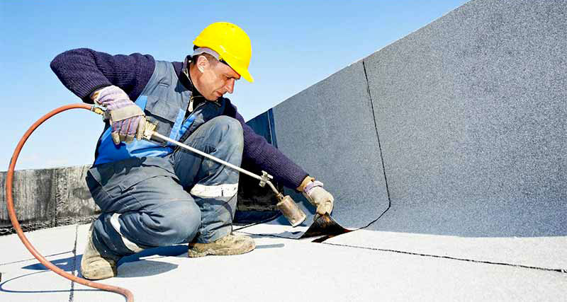 Etanchéité toit terrasse : RENOVEGIRONDE 33 : étancheurs. Nos artisans étancheurs réalisent les travaux d’étanchéité toit plat par membrane bitumeuse en Gironde (33)